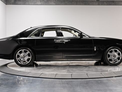 Used 2012 Rolls-Royce Ghost RWD image 53