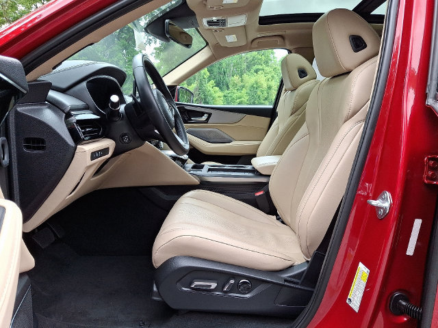Certified 2025 Acura MDX w/ Technology Package AWD/4WD image 14