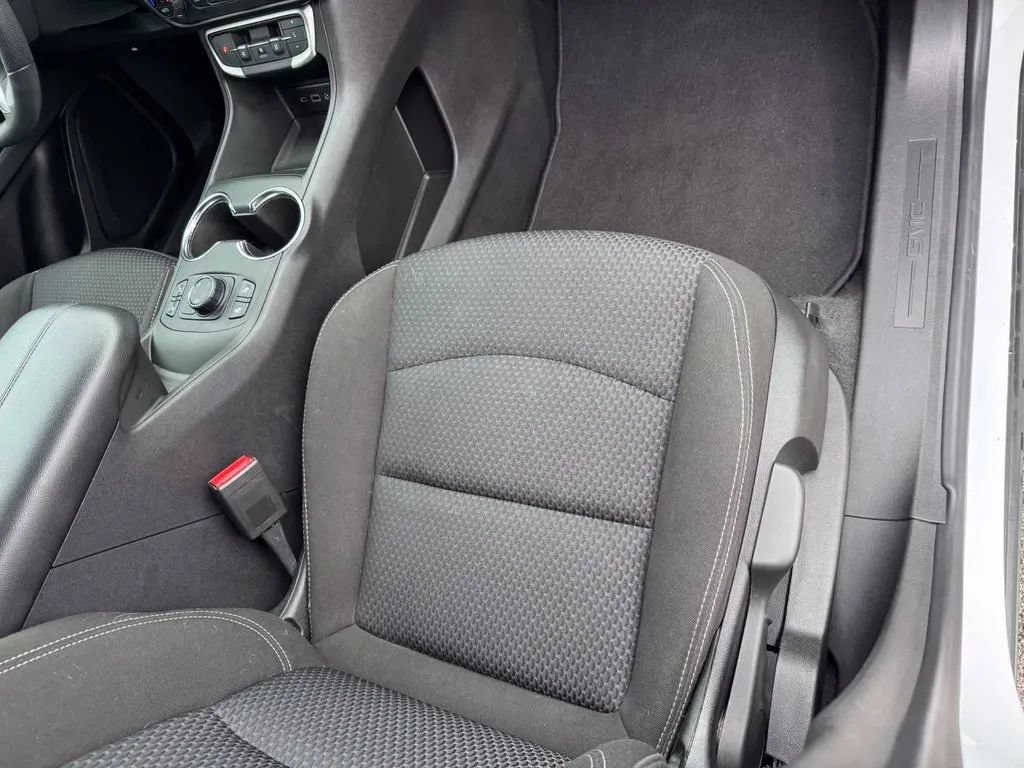 Used 2022 GMC Terrain SLE w/ Driver Convenience Package AWD/4WD image 15