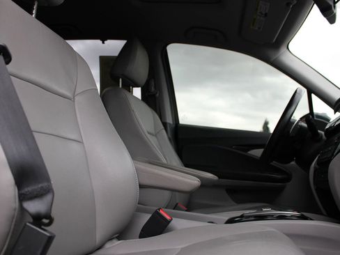 Used 2016 Honda Pilot Touring image 32