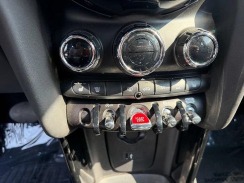 Used 2024 MINI Cooper S FWD image 31