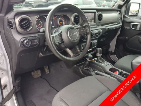 Used 2023 Jeep Wrangler Sport AWD/4WD image 10