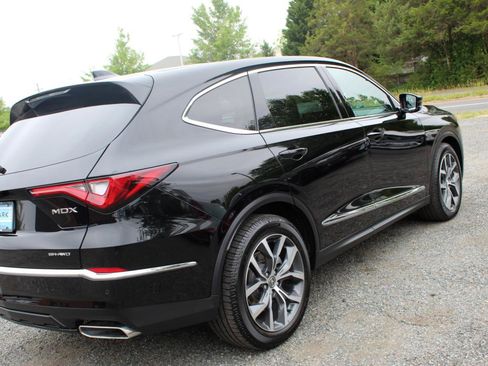 Used 2024 Acura MDX SH-AWD w/ Technology Package image 6