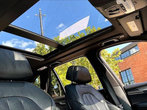 Used 2016 BMW X5 xDrive50i AWD/4WD image 24