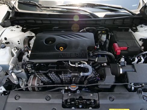Used 2020 Nissan Altima 2.5 SR FWD image 37