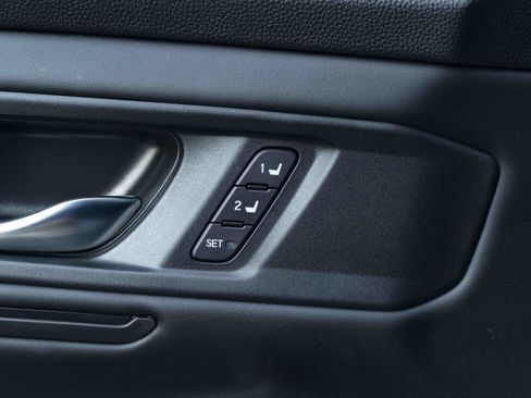 Used 2023 Honda Accord Touring image 38