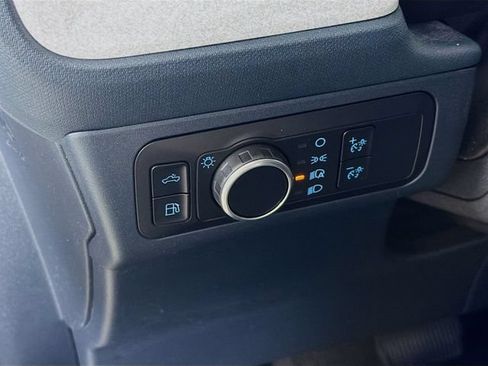 Certified 2024 Ford Maverick XLT w/ XLT Luxury Package FWD image 12
