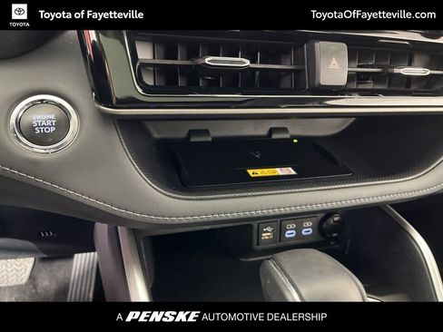 Used 2023 Toyota Highlander XLE image 34