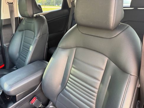 Used 2025 Kia Sportage SX FWD image 13