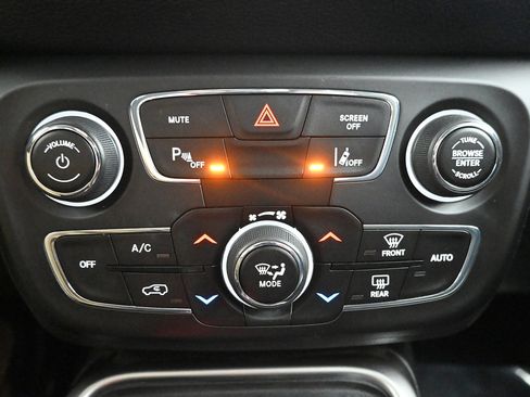 Used 2018 Jeep Compass Latitude w/ Popular Equipment Group image 13