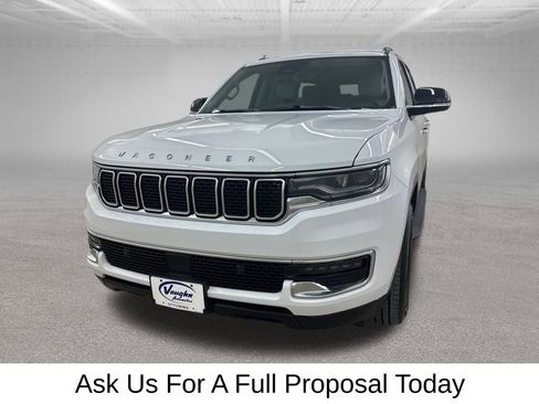 Used 2024 Jeep Wagoneer L 4WD image 6