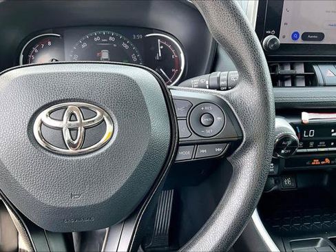 Certified 2025 Toyota RAV4 XLE w/ Convenience Package FWD image 25