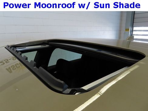 Used 2025 Honda Civic Sport image 6