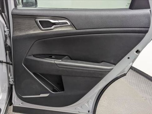Used 2025 Kia Sportage X-Line image 17