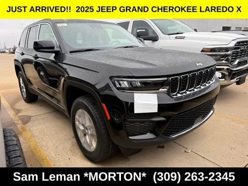 New 2025 Jeep Grand Cherokee Laredo X image 1