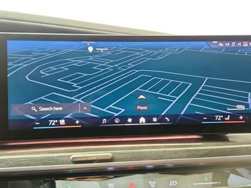 Used 2023 BMW 740i w/ Executive Package image 48