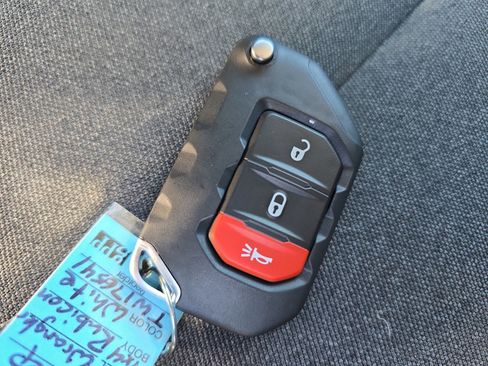 New 2026 Jeep Wrangler Rubicon w/ Xtreme 35 Tire Package image 35