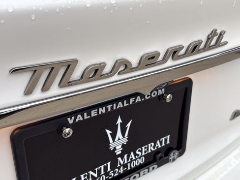 Used 2022 Maserati Quattroporte Modena RWD image 18
