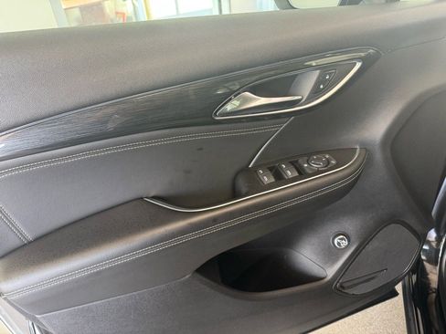 Used 2023 Buick Envision Preferred image 16