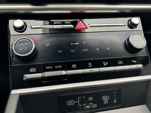 Certified 2025 Hyundai Santa Fe SEL image 19