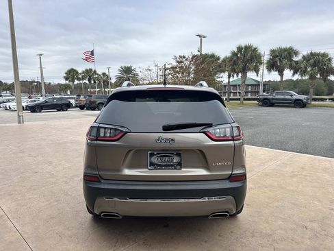 Used 2019 Jeep Cherokee Limited image 4