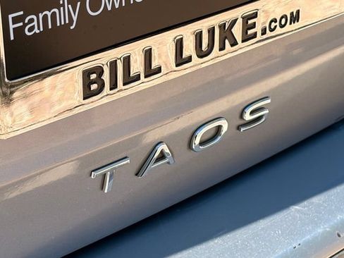 Used 2024 Volkswagen Taos S FWD image 8