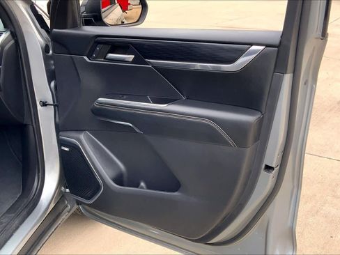 Used 2024 GMC Acadia Elevation w/ Luxury Package image 23