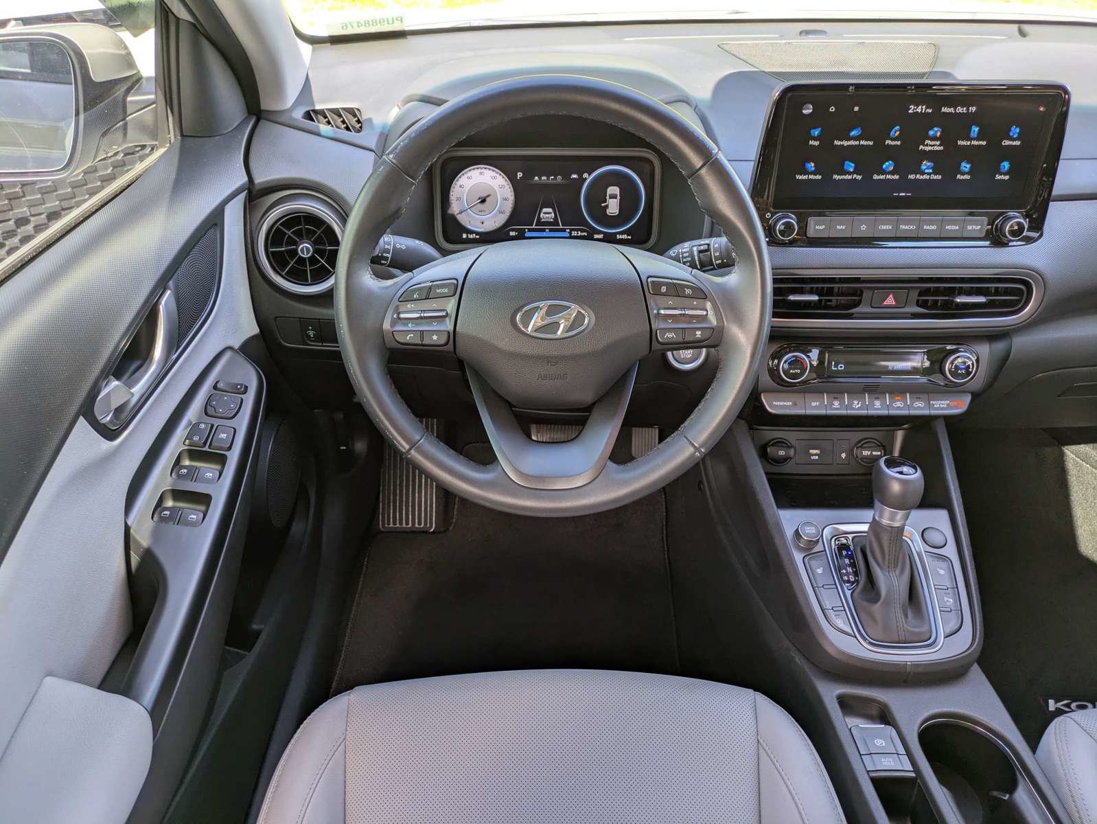 Used 2023 Hyundai Kona Limited FWD image 13