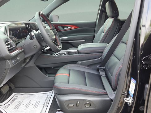 New 2026 Chevrolet Traverse RS w/ LPO, Floor Liner Package image 21