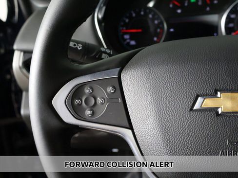 Used 2023 Chevrolet Traverse LT FWD image 4