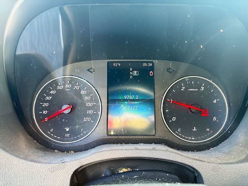 Used 2024 Mercedes-Benz Sprinter 2500 image 32