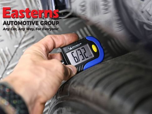 Used 2021 Toyota Camry SE FWD image 28