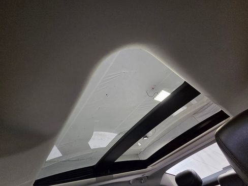 Used 2016 Chrysler 200 C image 25