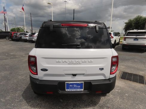 Used 2024 Ford Bronco Sport Outer Banks AWD/4WD image 13