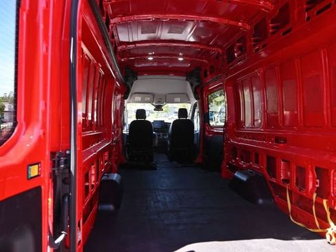 Used 2024 Ford E-Transit 148 High Roof Extended RWD image 18