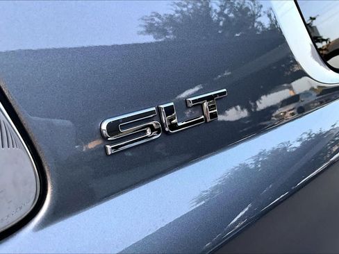 Used 2019 GMC Yukon SLT w/ Open Road Package AWD/4WD image 14