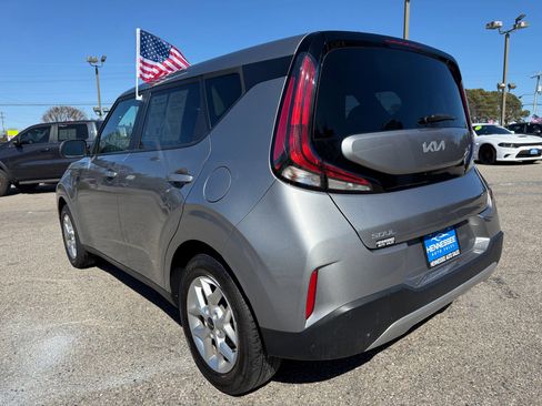 Used 2024 Kia Soul LX w/ Option Group 015 FWD image 24