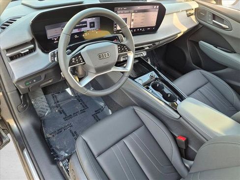 New 2026 Audi Q3 quattro 2.0T AWD/4WD image 3