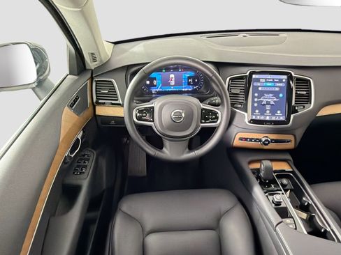 Certified 2024 Volvo XC90 B6 Plus AWD/4WD image 22