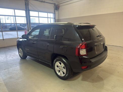 Used 2016 Jeep Compass Sport image 4