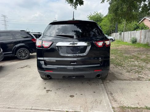 Used 2017 Chevrolet Traverse LT FWD image 7
