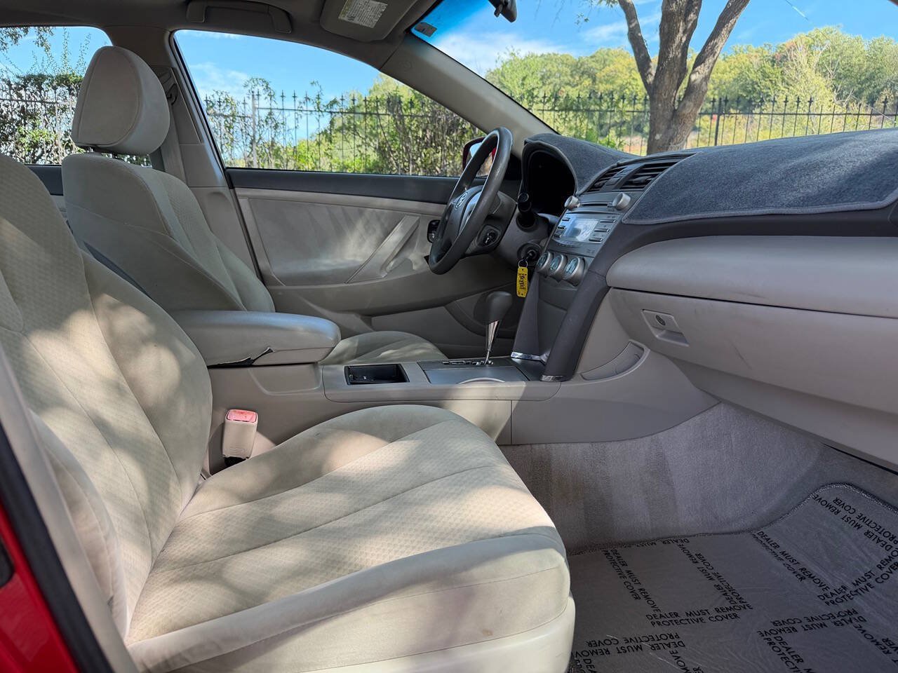 Used 2009 Toyota Camry LE FWD image 13