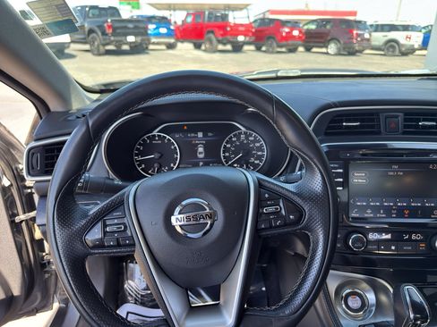Used 2022 Nissan Maxima Platinum w/ Sport Mat Group FWD image 10