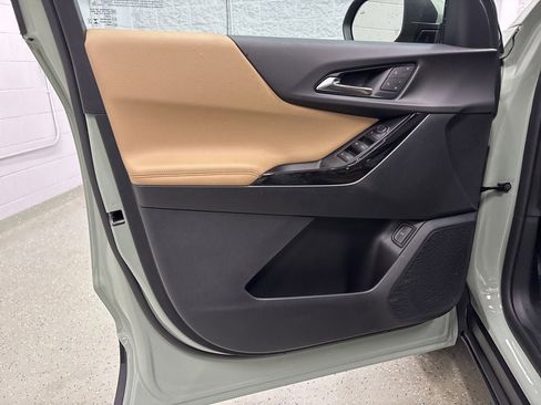 New 2026 Chevrolet Equinox ACTIV w/ Convenience Package III image 13