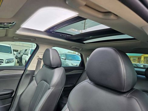 Used 2025 Kia K5 EX image 16