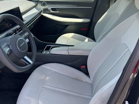 Used 2025 Hyundai Sonata SEL FWD image 8