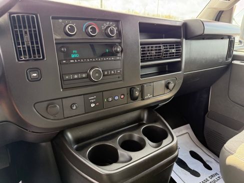 Used 2023 Chevrolet Express 3500 w/ Power Convenience Package image 11