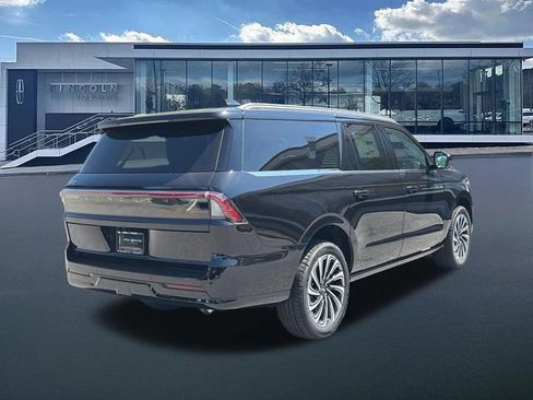 New 2027 Lincoln Navigator L Black Label AWD/4WD image 8