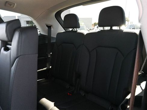 Used 2022 Audi Q7 2.0T Premium image 18