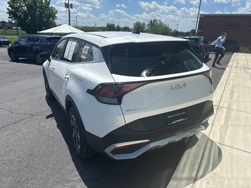 Certified 2023 Kia Sportage LX AWD/4WD image 4